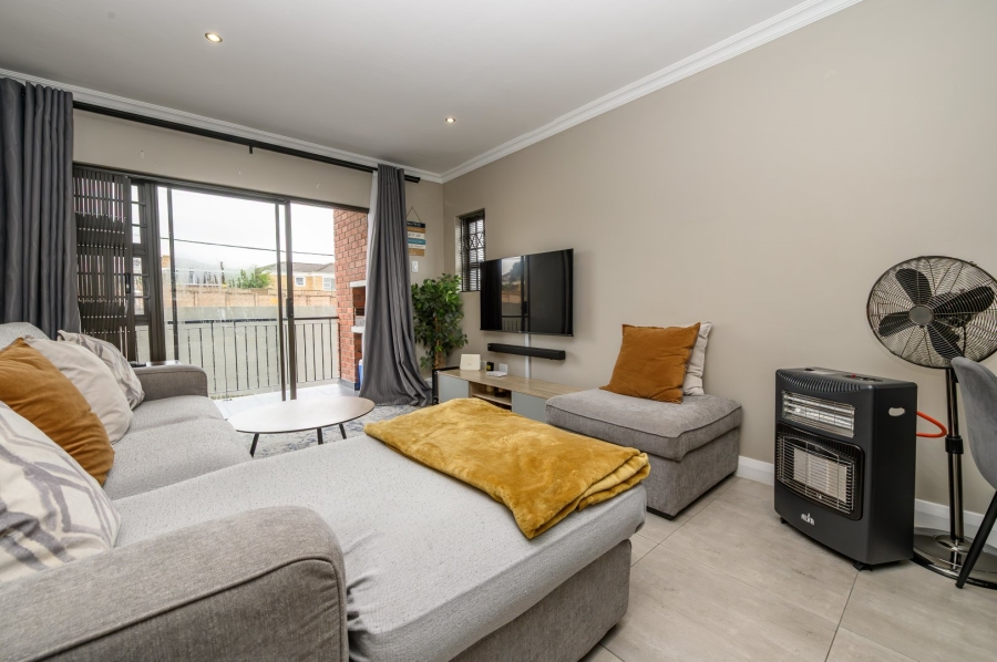 2 Bedroom Property for Sale in Kabega Park Eastern Cape